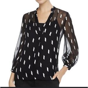 Alice + Olivia Sheila Geometric Burnout Top In Ribbon Tape Black/Soft White SZ S